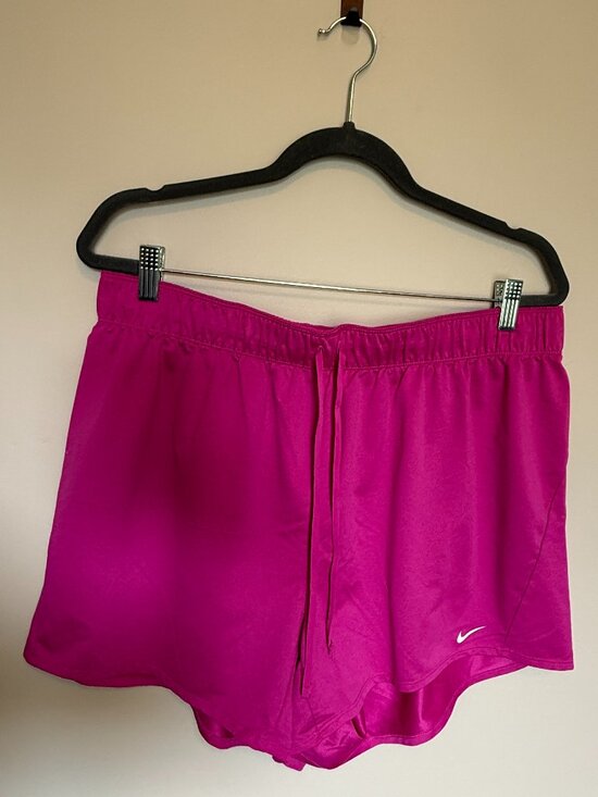 Nike Pants - NWOT Nike Dri-FIT Running Shorts Women’s XL Pink Athletic Workout Lightweight